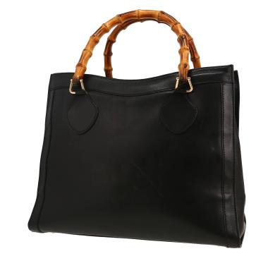 Gucci  Diana handbag  in black leather