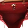 Bolso para llevar al hombro o en la mano Hermès  Herbag en lona roja y cuero marrón - Detail D3 thumbnail