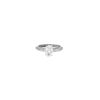 Anello solitario Vintage  in oro bianco e diamanti - 360 thumbnail