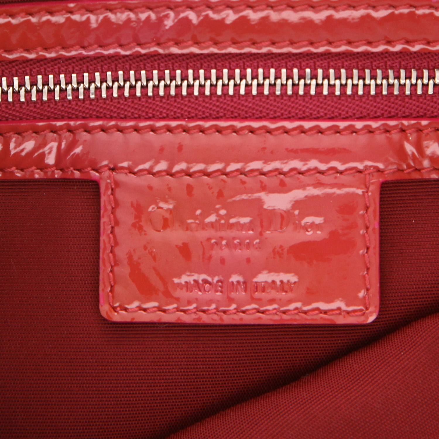 Dior   pouch  in red patent leather - Detail D2