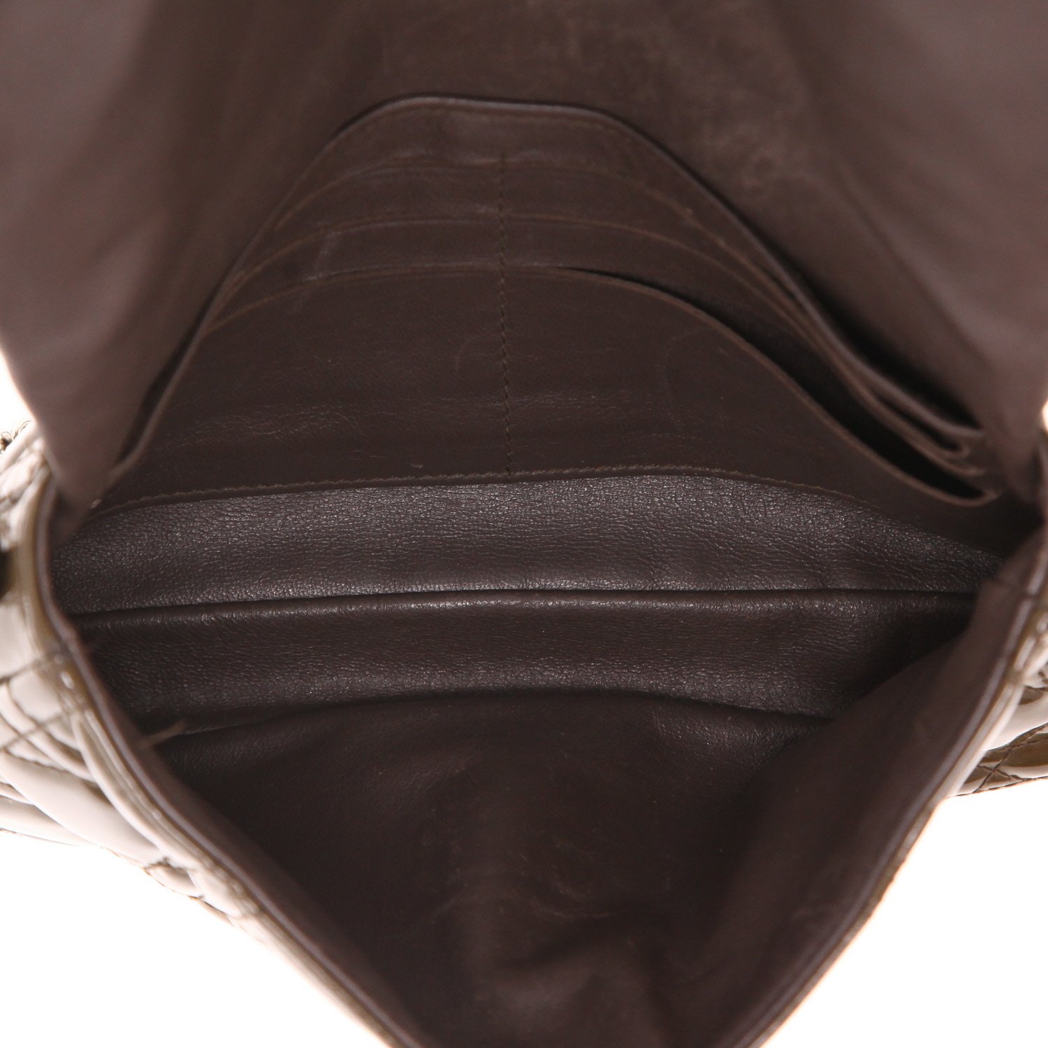 Bolso bandolera Dior  Miss Dior en charol caqui - Detail D3