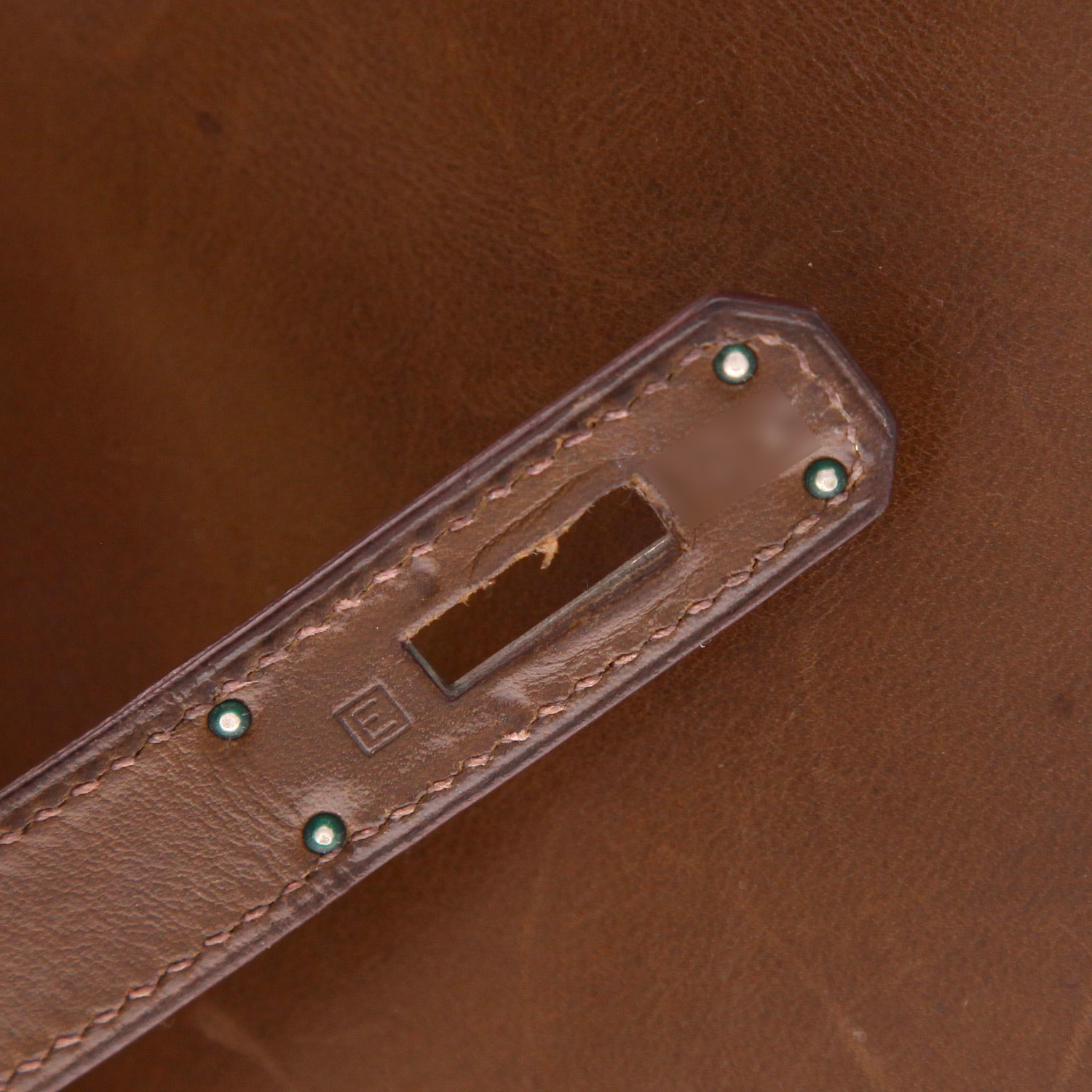 Borsa Hermès  Kelly 32 cm in pelle Barenia marrone - Detail D4