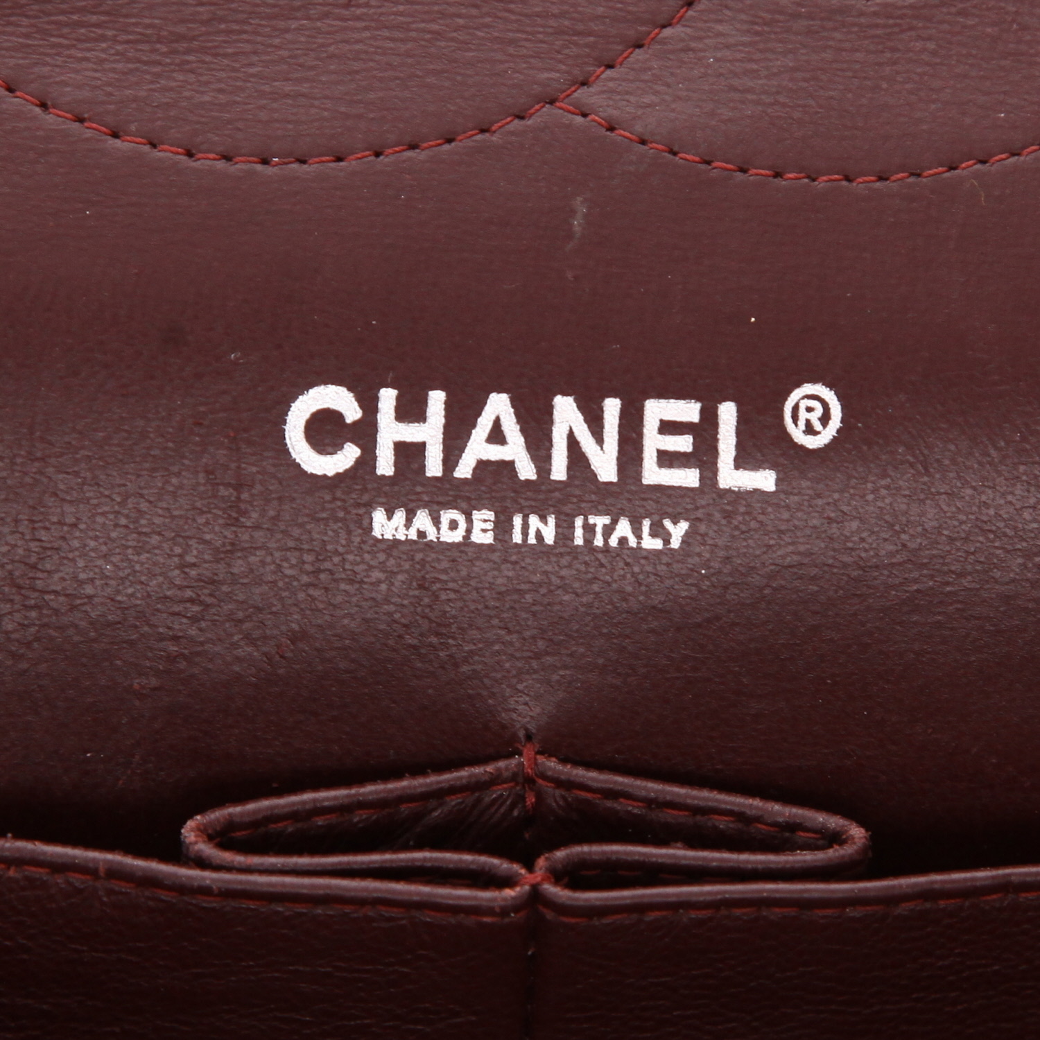 Borsa a tracolla Chanel  Timeless Jumbo in pelle martellata e trapuntata nera - Detail D2
