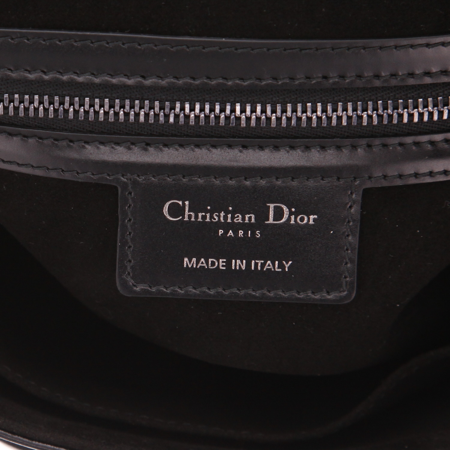 Bolso bandolera Dior  Diorcamp en cuero cannage negro - Detail D2