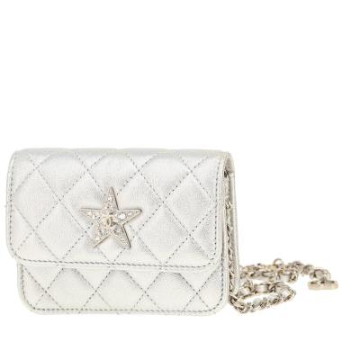 Pochette-ceinture Chanel   en cuir matelassé argenté