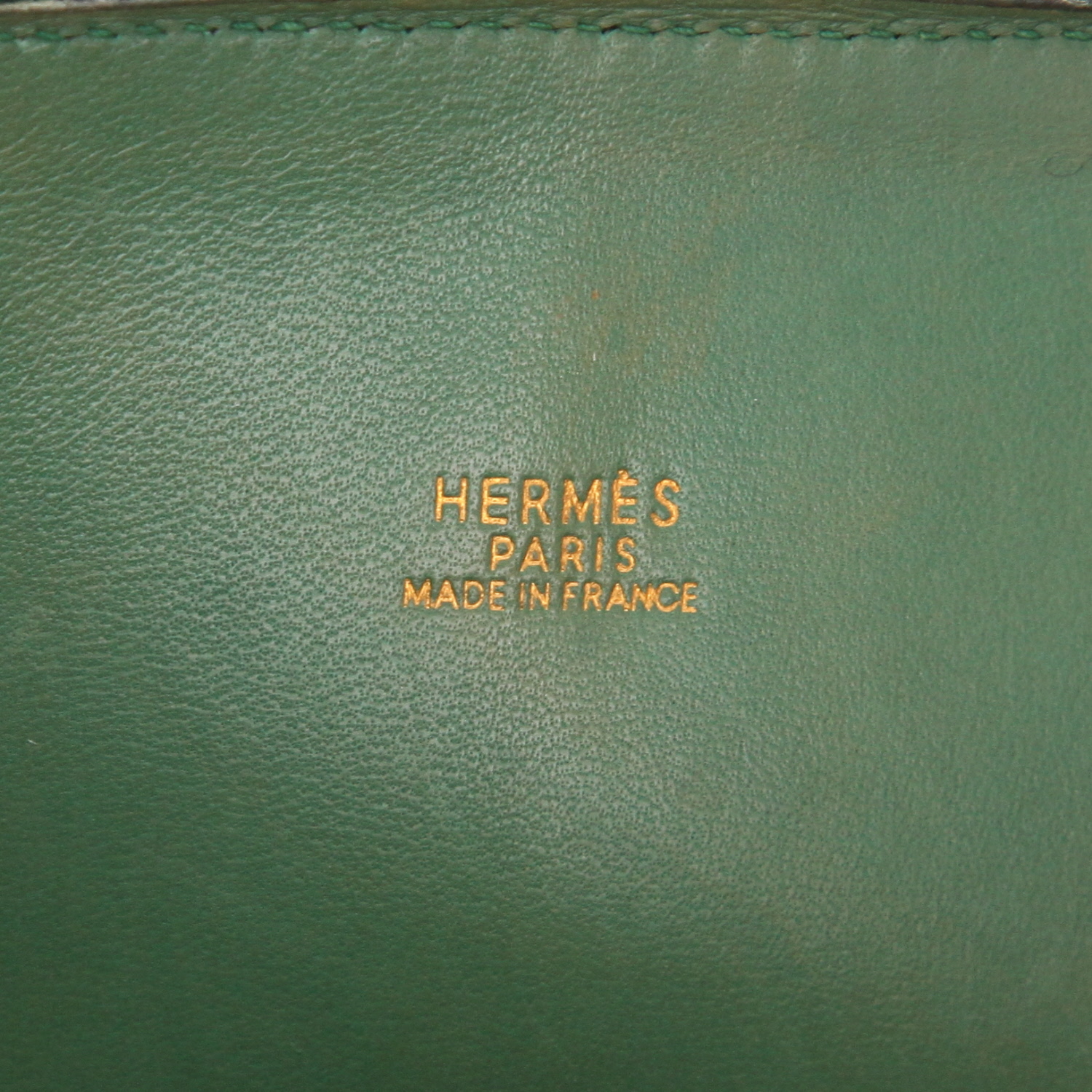 Hermès  Bolide 35 cm handbag  in Vert Bengale Courchevel leather - Detail D2