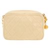 Chanel  Camera shoulder bag  in beige quilted leather - Detail D4 thumbnail