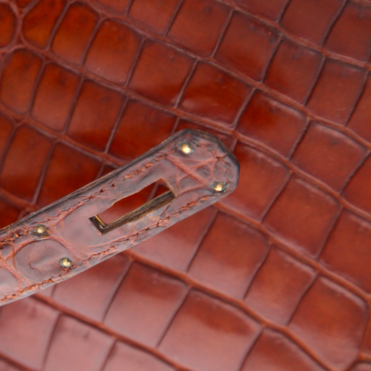 Sac à main Hermès  Kelly 32 cm en crocodile marron - Detail D4
