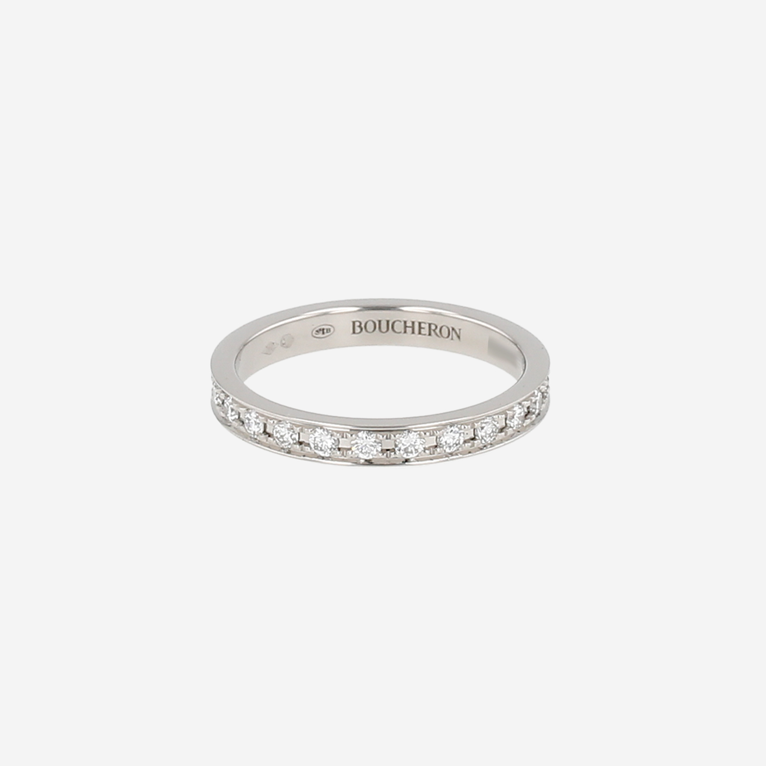 Boucheron Beloved wedding ring in platinium and diamonds