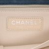 Bolso de mano Chanel   en cuero acolchado azul - Detail D2 thumbnail