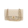 Bolso de mano Chanel  Timeless Classic en cuero granulado acolchado beige - 360 thumbnail