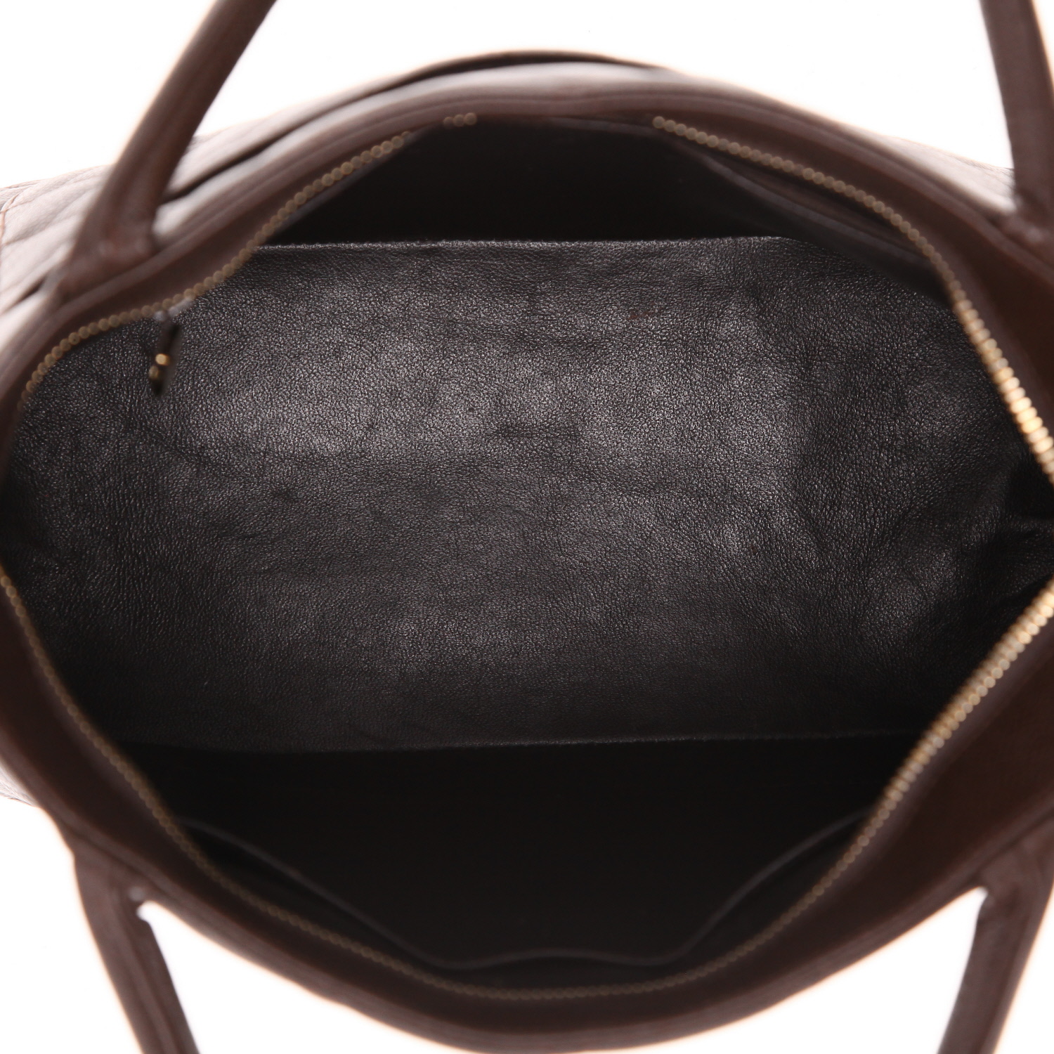 Bolso de mano Chanel  Medaillon en cuero granulado acolchado marrón - Detail D3