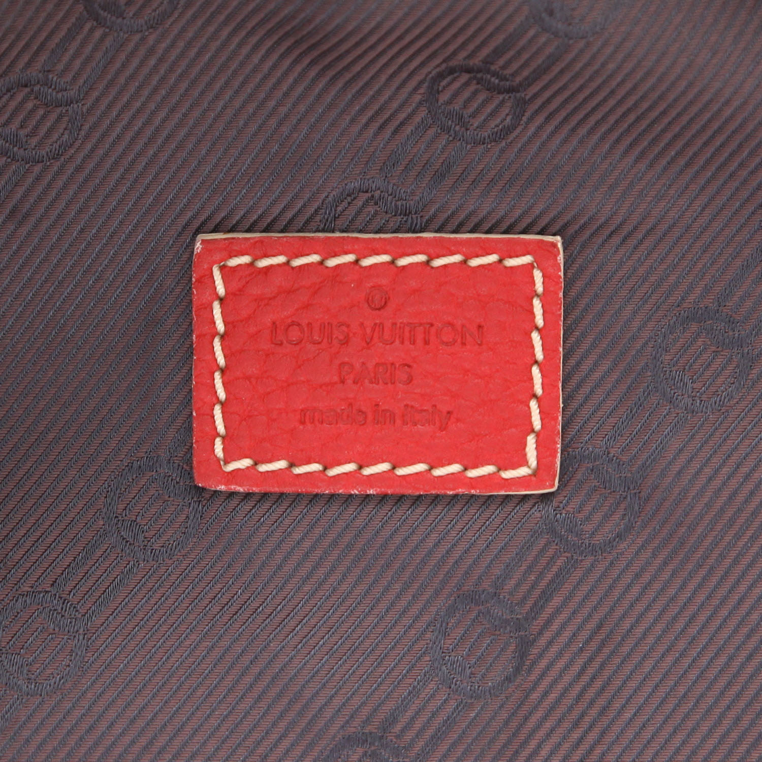 Louis Vuitton  Keepall 50 travel bag  in red grained leather - Detail D2