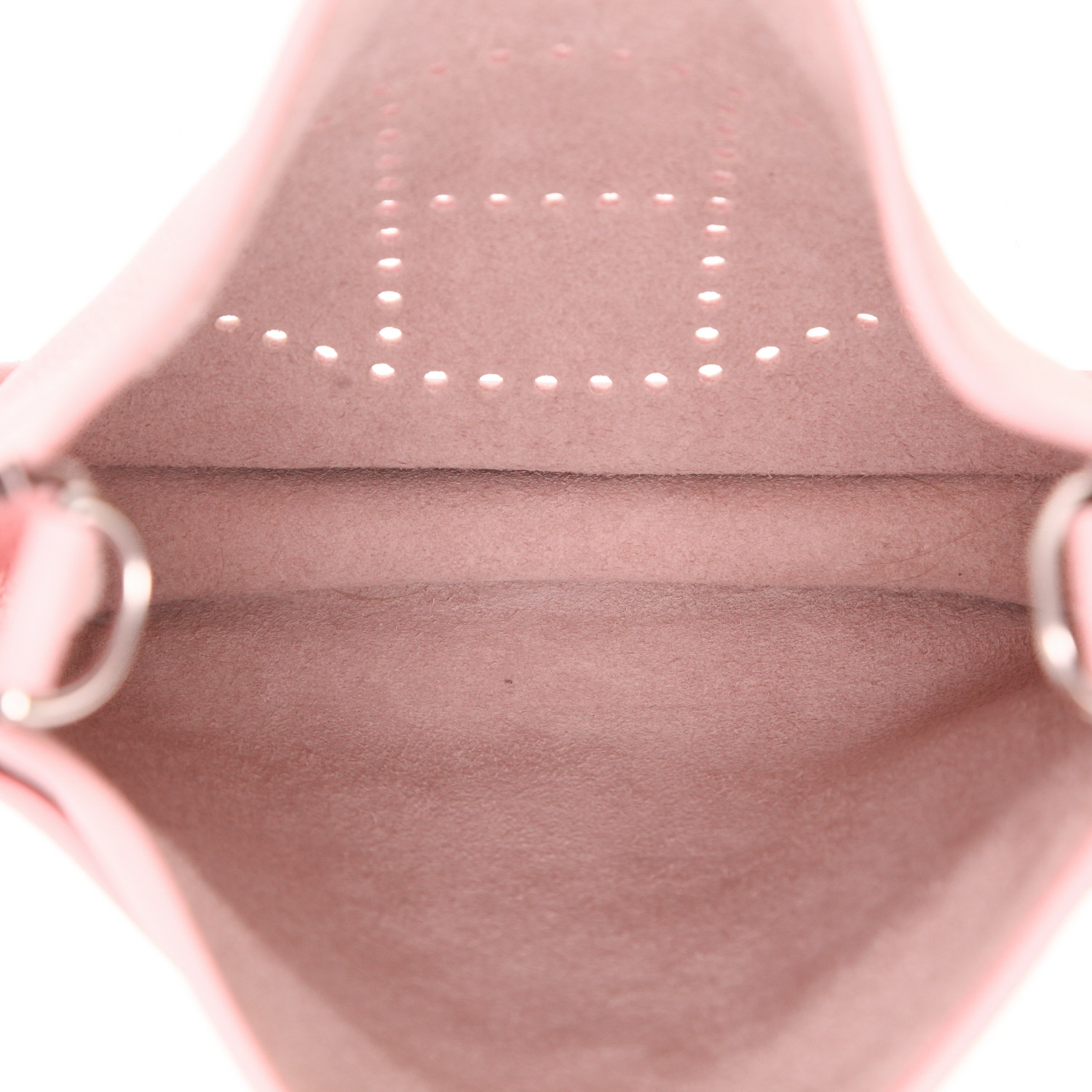 Sac bandoulière Hermès  Evelyne III en cuir togo Rose Sakura - Detail D3