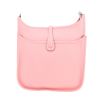 Hermès  Evelyne III shoulder bag  in Rose Sakura togo leather - Detail D4 thumbnail