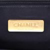 Chanel  19 large model  shoulder bag  in navy blue quilted leather - Detail D2 thumbnail