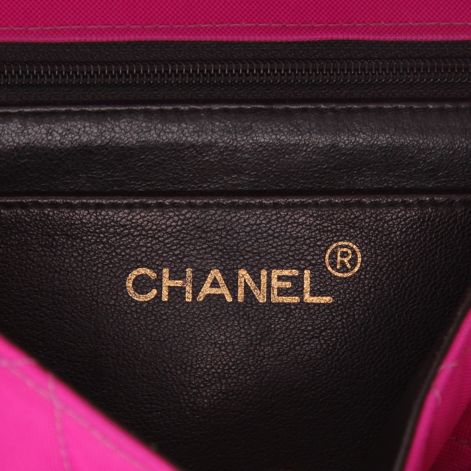 Borsa a tracolla Chanel  Timeless Vintage in tela trapuntata rosa fucsia - Detail D2