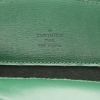 Bolso de mano Louis Vuitton  Cluny en cuero Epi verde - Detail D2 thumbnail