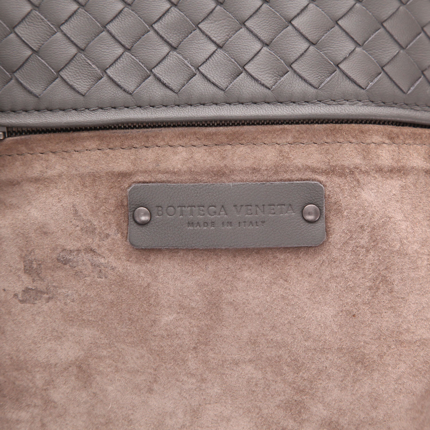 Bottega Veneta Fourre-tout shopping bag in grey intrecciato leather - Detail D2