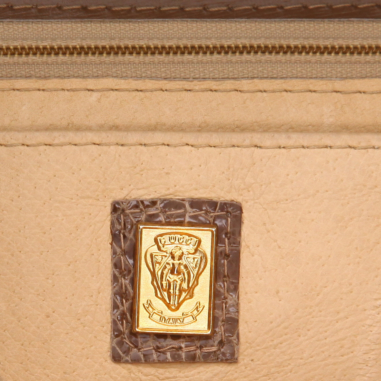 Borsa a tracolla Gucci   in coccodrillo beige - Detail D2