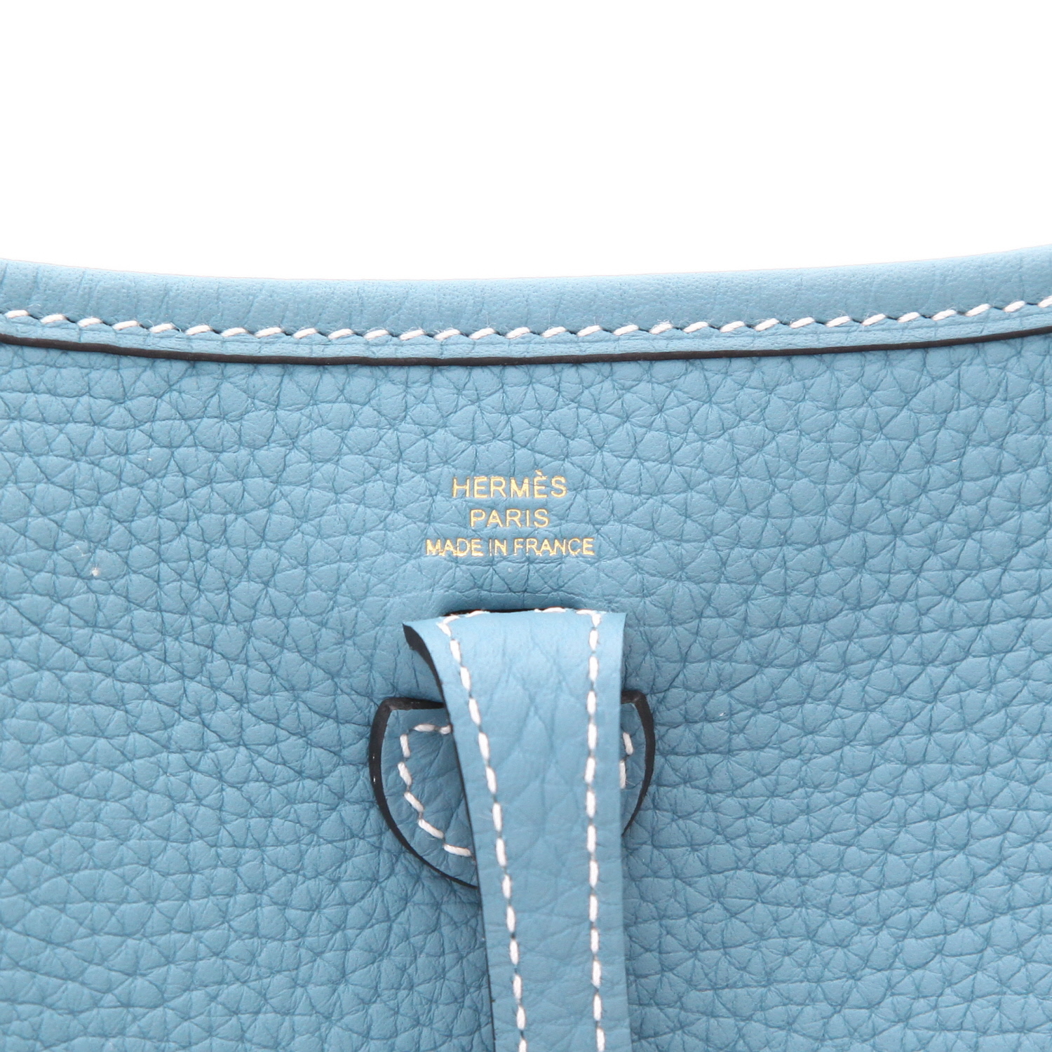 Sac bandoulière Hermès  Mini Evelyne en cuir taurillon clémence bleu-jean - Detail D2