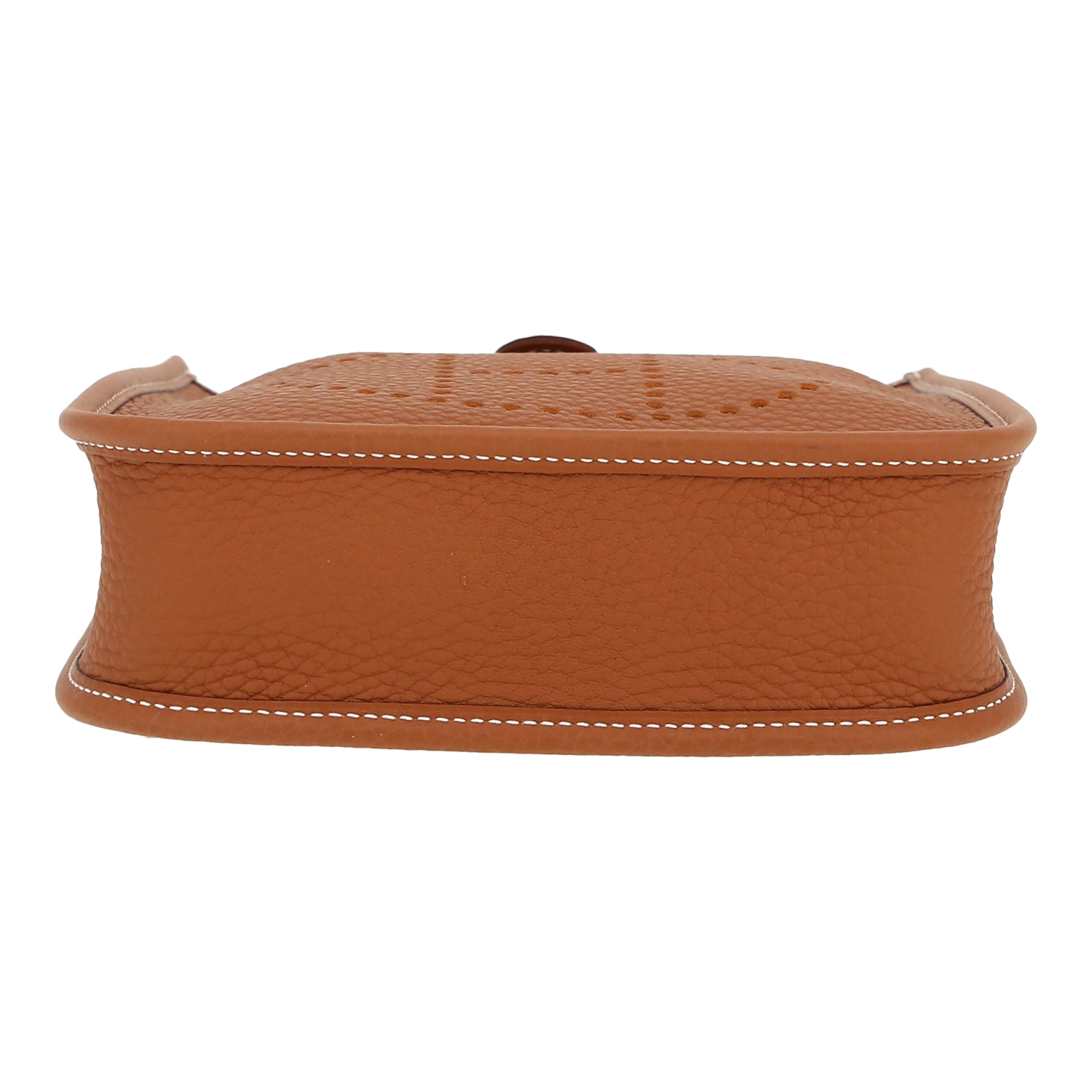 Hermès  Evelyne 16 cm shoulder bag  in gold togo leather - Detail D1