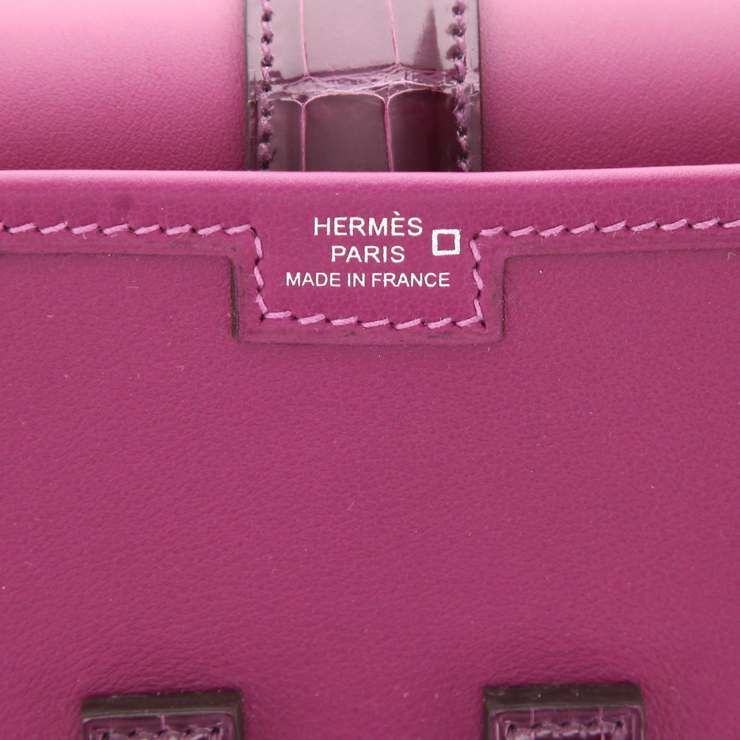 Bustina Hermès “Jige” in pelle Swift viola “Anemone” e alligatore viola “Amethyst” - Detail D2