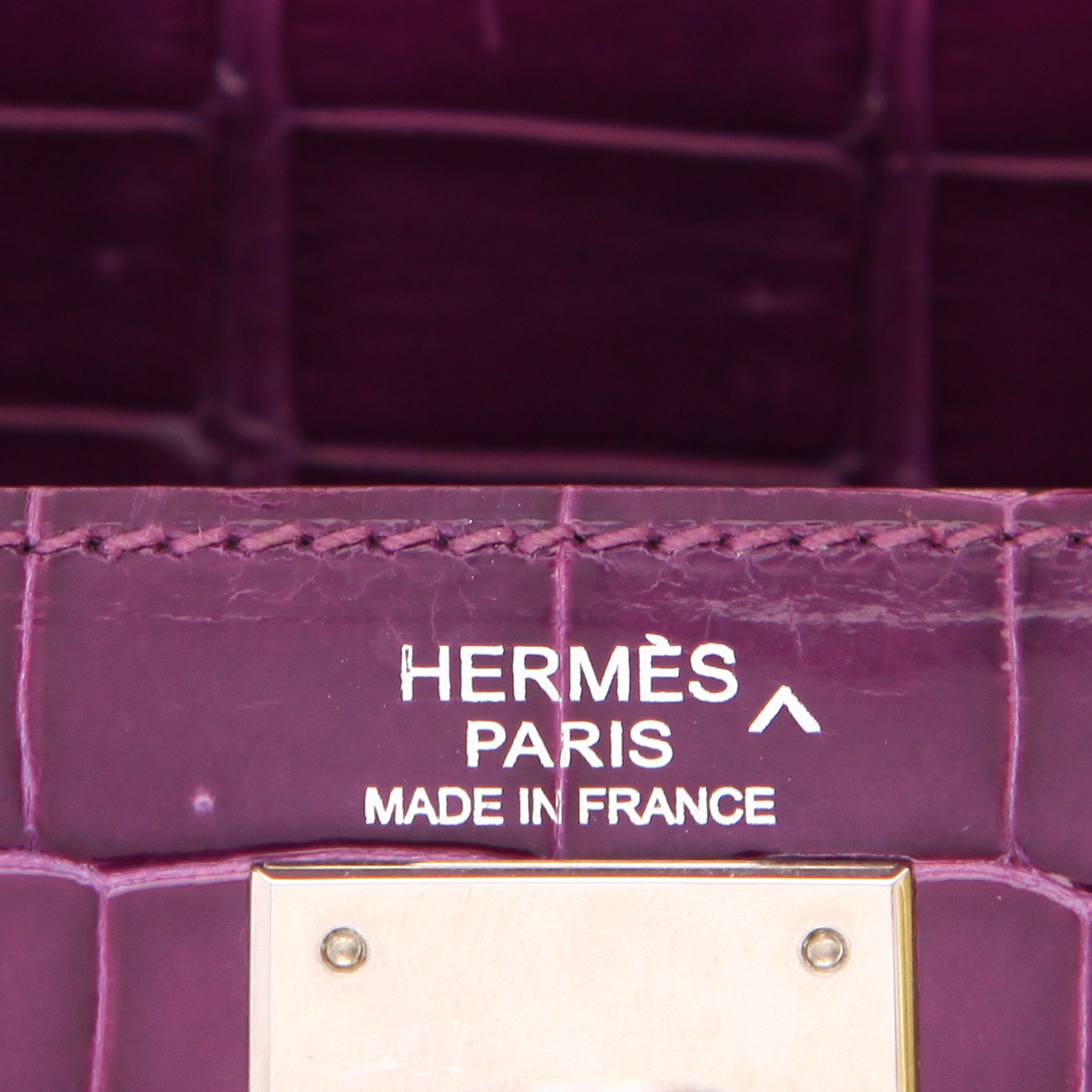Borsa Hermès  Kelly 32 cm in coccodrillo marino viola Amethyst - Detail D2