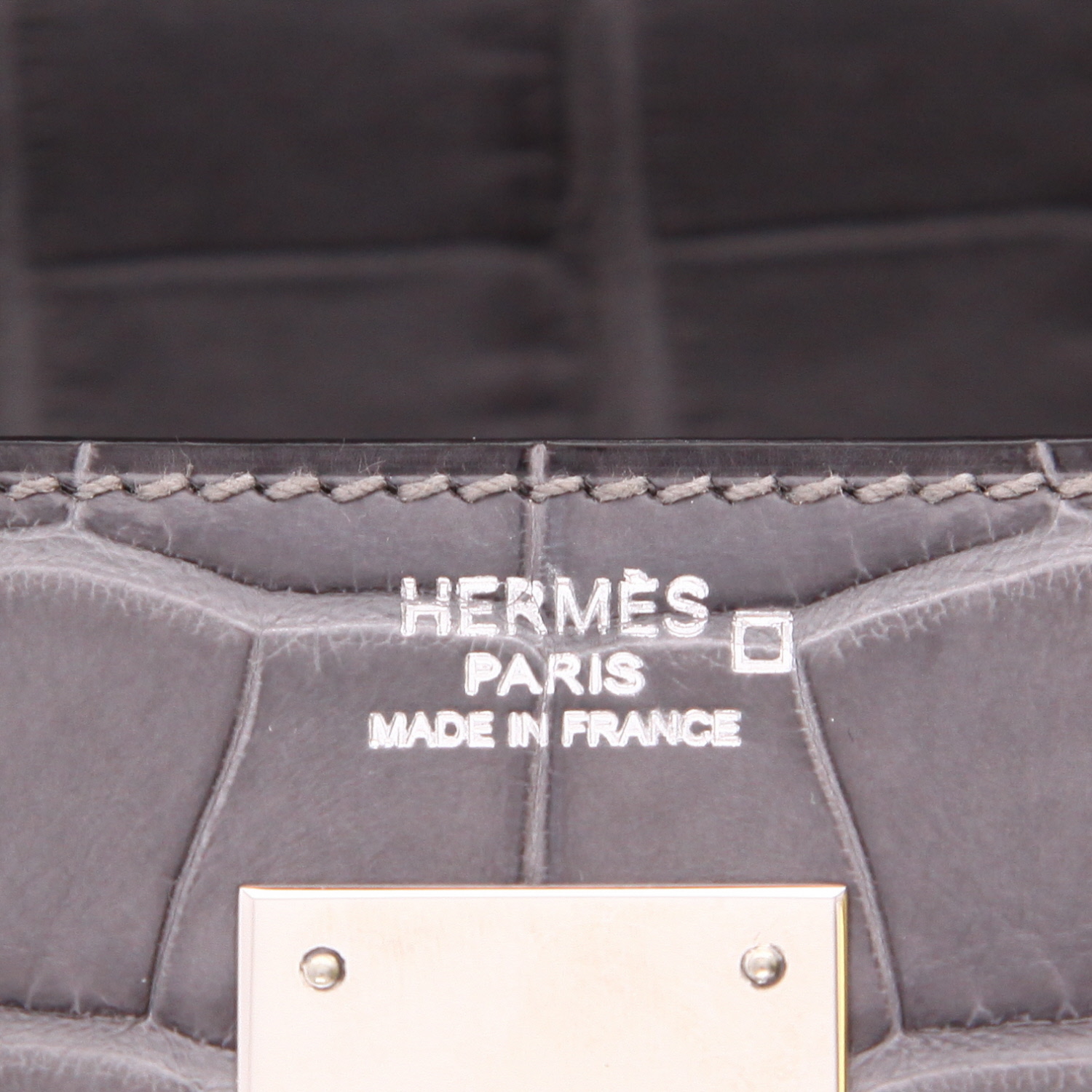 Sac à main Hermès  Kelly 32 cm en alligator gris Paris - Detail D2