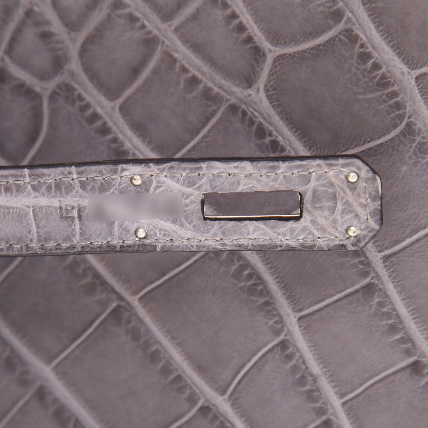 Bolso de mano Hermès  Kelly 32 cm en aligátor gris - Detail D4