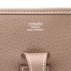 Hermès  Evelyne III shoulder bag  in etoupe togo leather - Detail D2 thumbnail