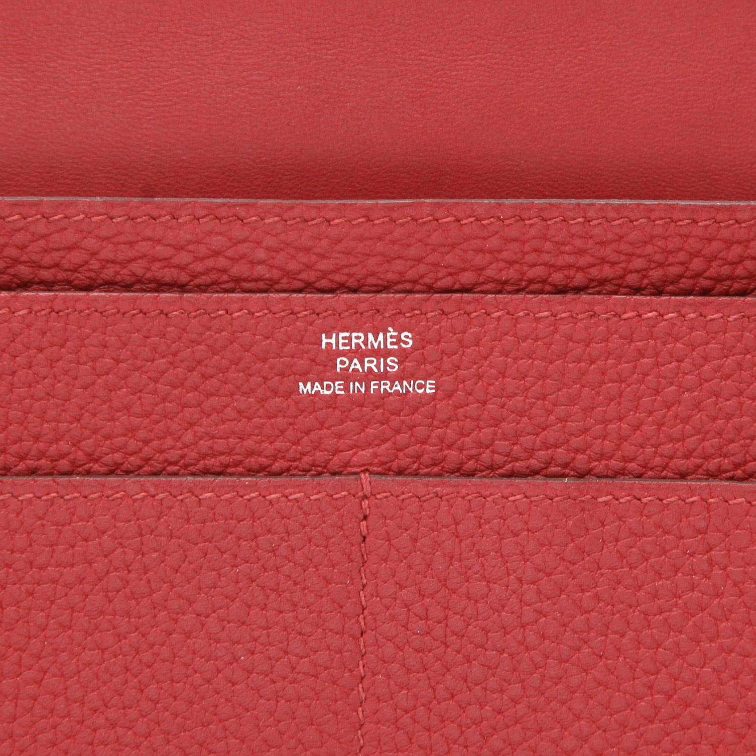 Billetera Hermès  Dogon en cuero togo rojo Rubis - Detail D2