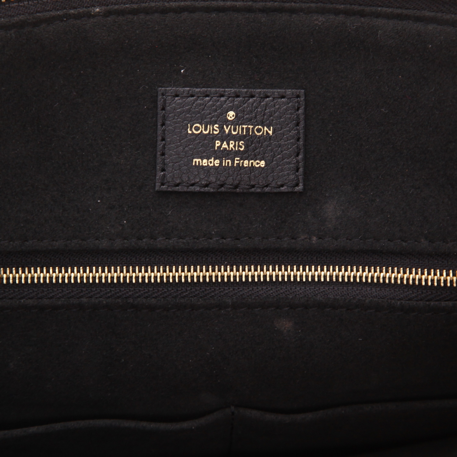 Louis Vuitton Grand Palais handbag in black and beige monogram leather - Detail D2
