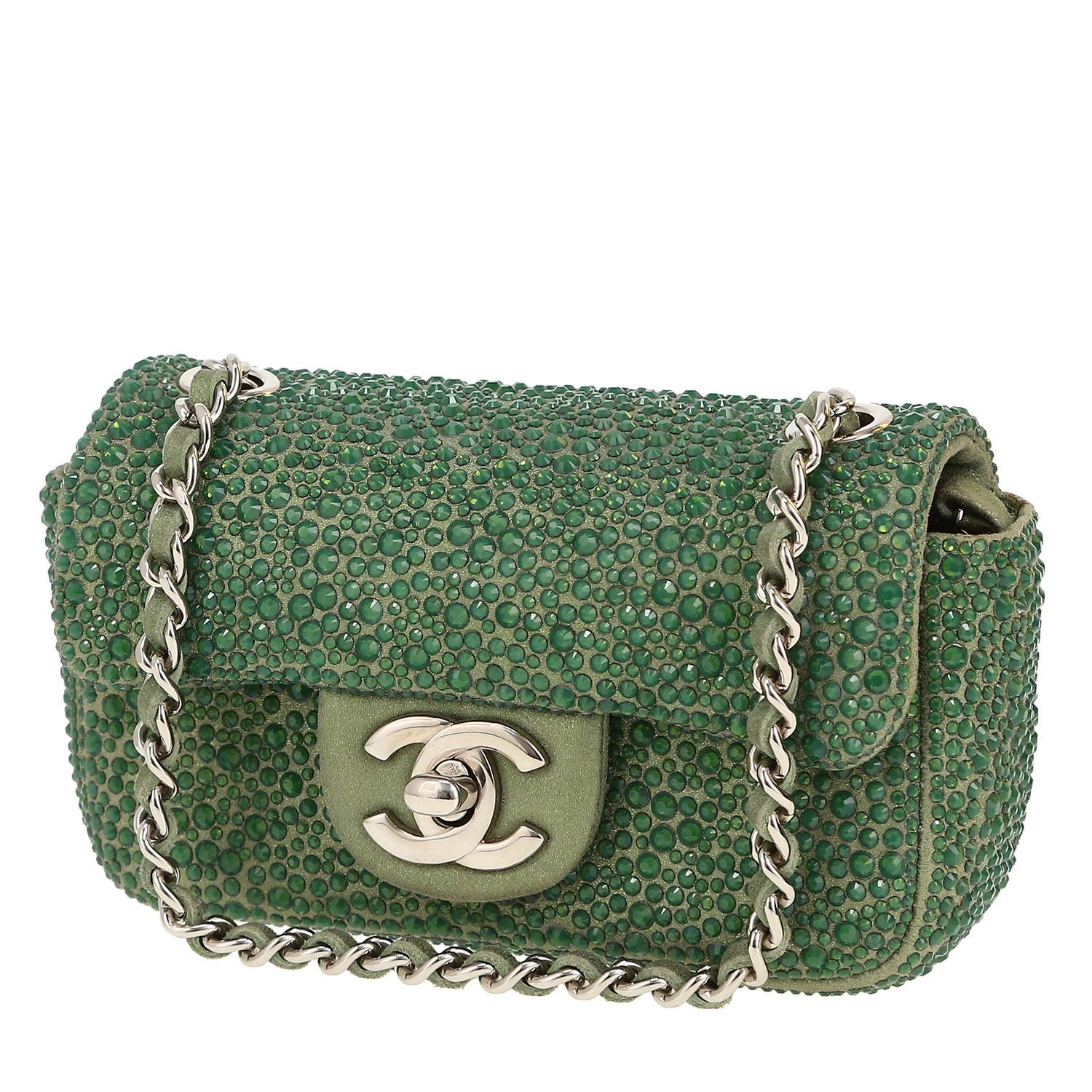 Borsa a tracolla Chanel  Timeless Extra Mini in pelle iridescente verde