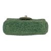 Bolso bandolera Chanel  Timeless Extra Mini en cuero irisado verde - Detail D1 thumbnail