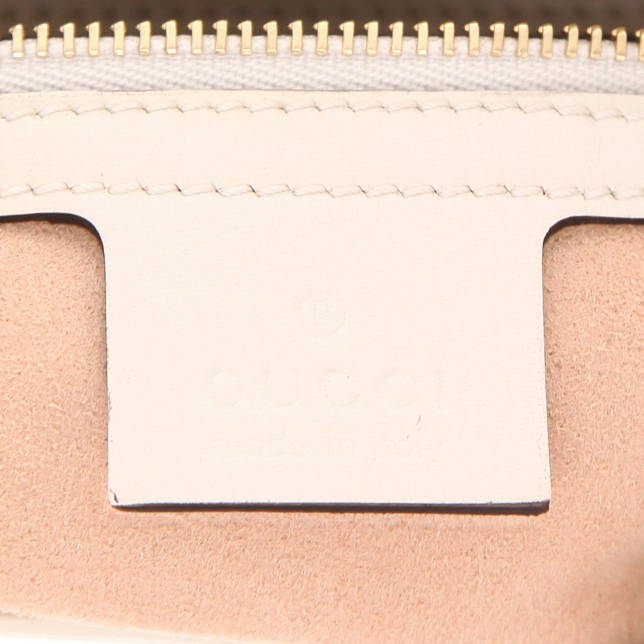 Bolso bandolera Gucci Jackie de piel blanca - Detail D2