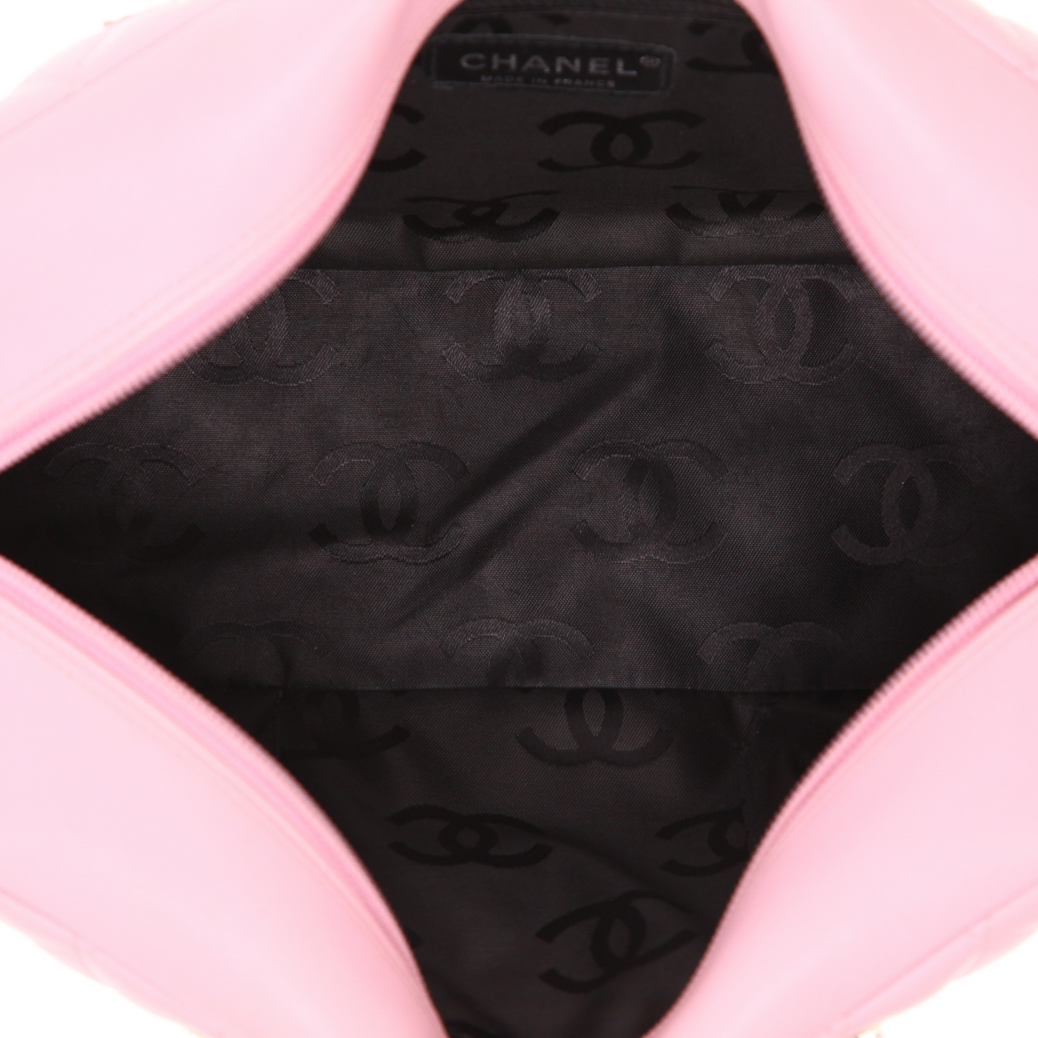 Chanel Cambon handbag in pink and black quilted leather - Detail D3