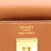 Bolso de mano Hermès  Kelly 40 cm en cuero togo color oro - Detail D2 thumbnail