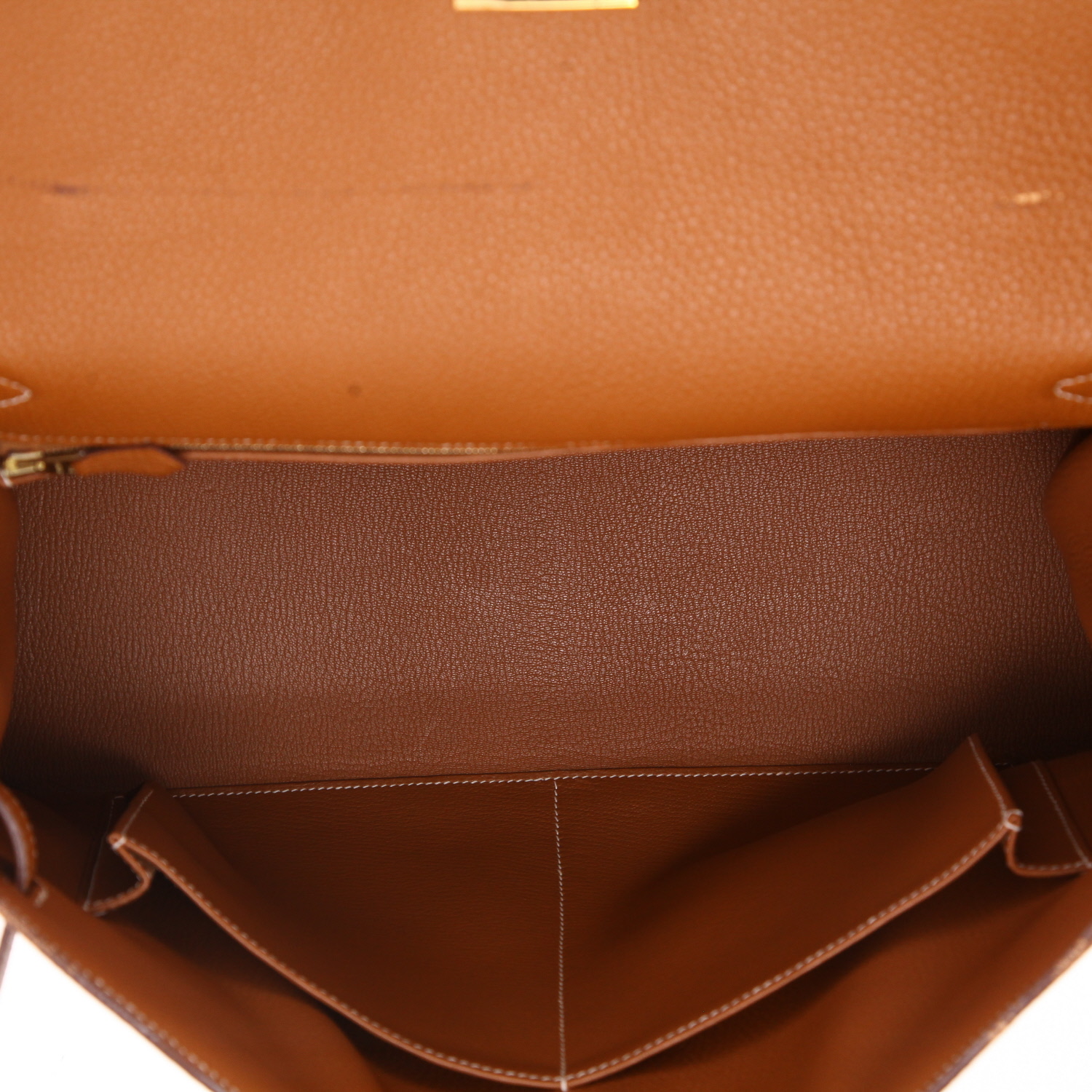 Bolso de mano Hermès  Kelly 40 cm en cuero togo color oro - Detail D3