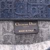 Bolso Cabás Dior  Book Tote en lona denim Monogram azul - Detail D2 thumbnail