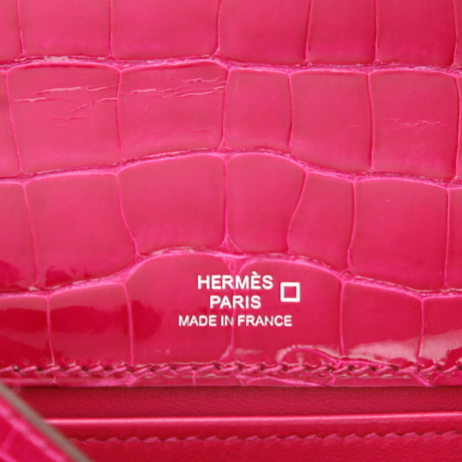 Bolsito de mano Hermès  Kelly - Clutch en aligátor Rose Sheherazade - Detail D2