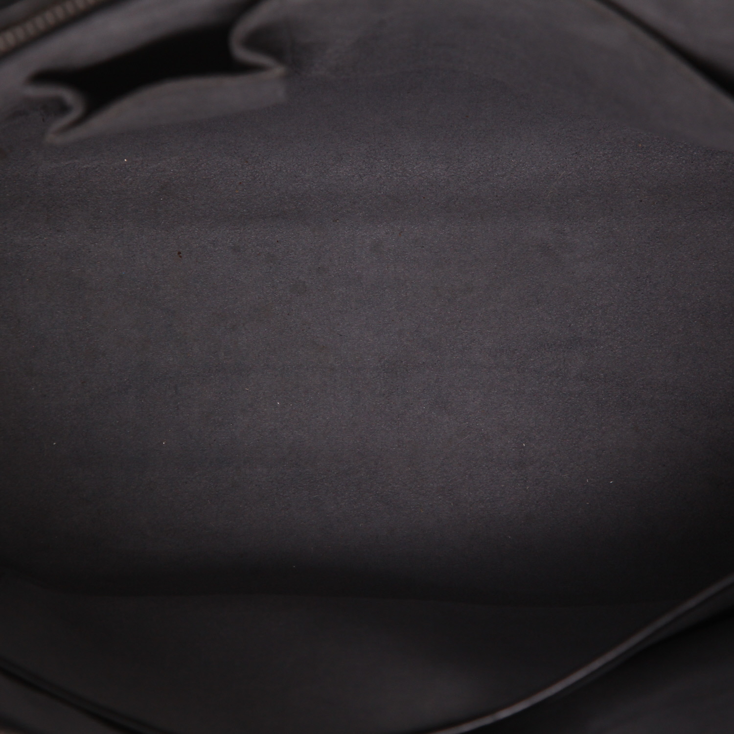 Louis Vuitton Gemeaux shopping bag in black epi leather - Detail D3