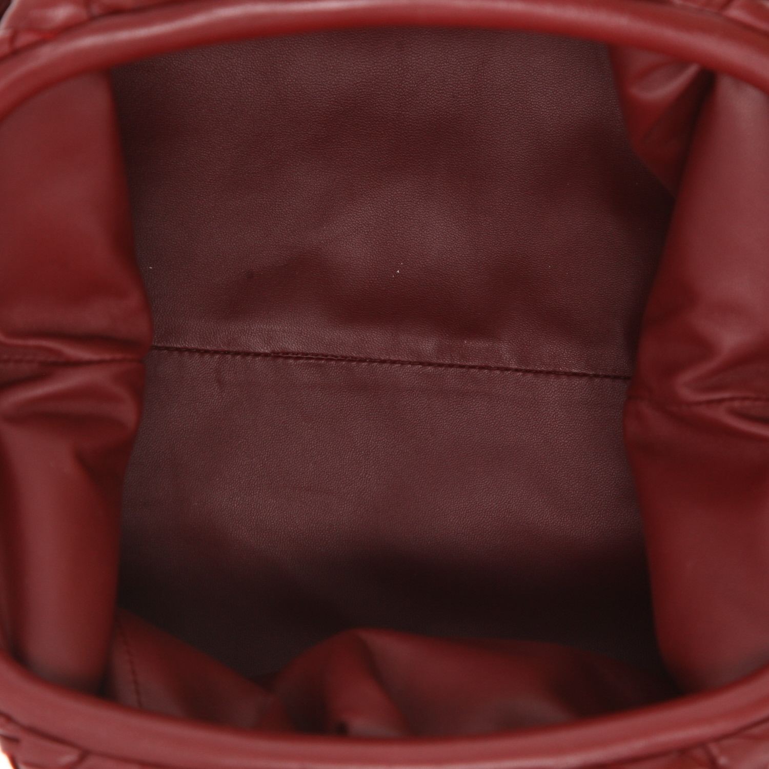 Pochette Bottega Veneta  Pouch en cuir intrecciato bordeaux - Detail D3