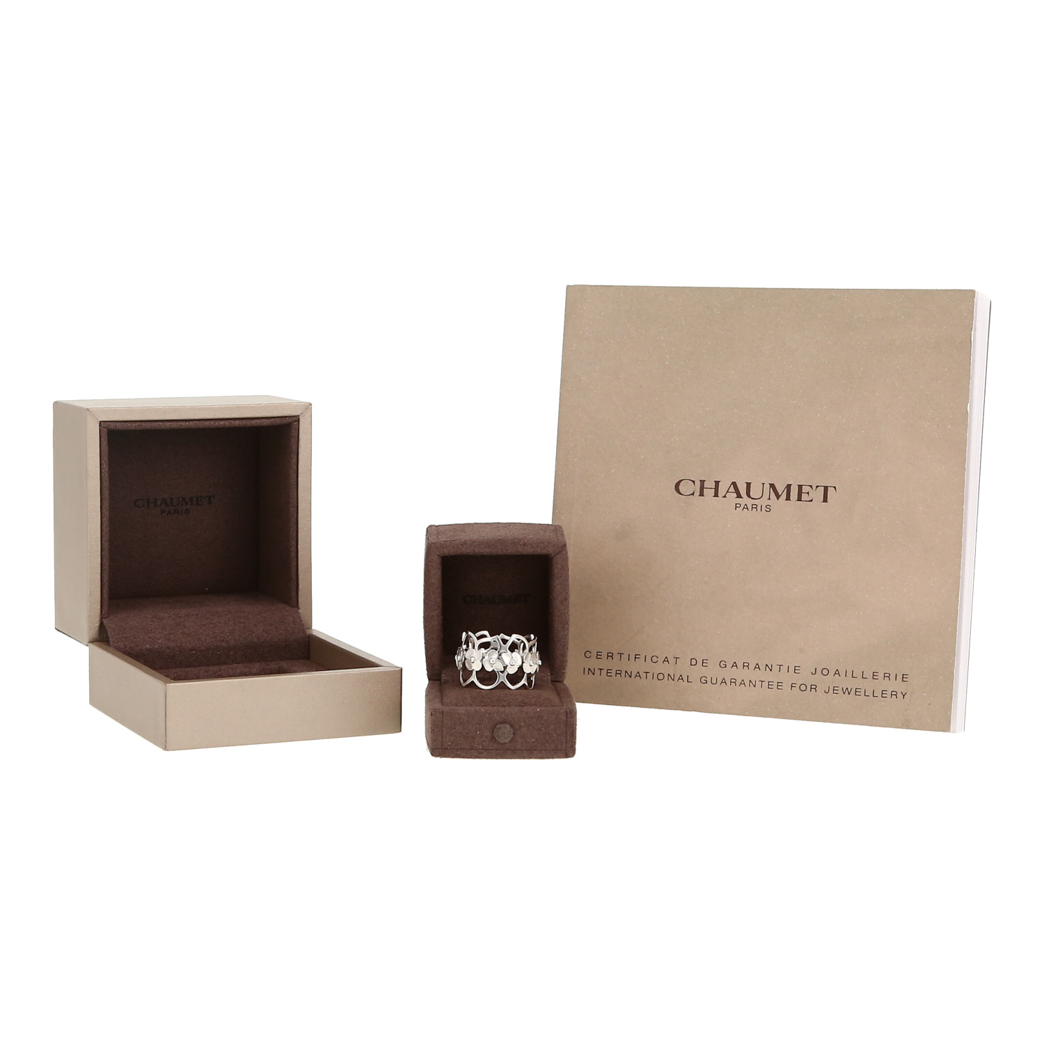 Bague Chaumet Hortensia en or blanc - Detail D2