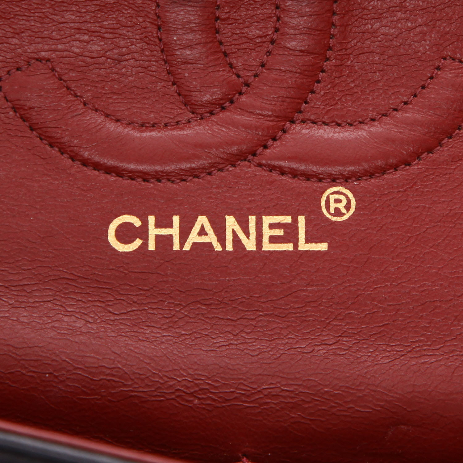 Bolso de mano Chanel  Timeless Classic en cuero acolchado negro - Detail D2