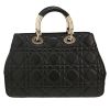 Bolso de mano Dior  Lady 95.22 en cuero cannage negro - Detail D4 thumbnail