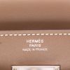 Hermès  Kelly To Go handbag/clutch  in etoupe Tadelakt leather - Detail D2 thumbnail