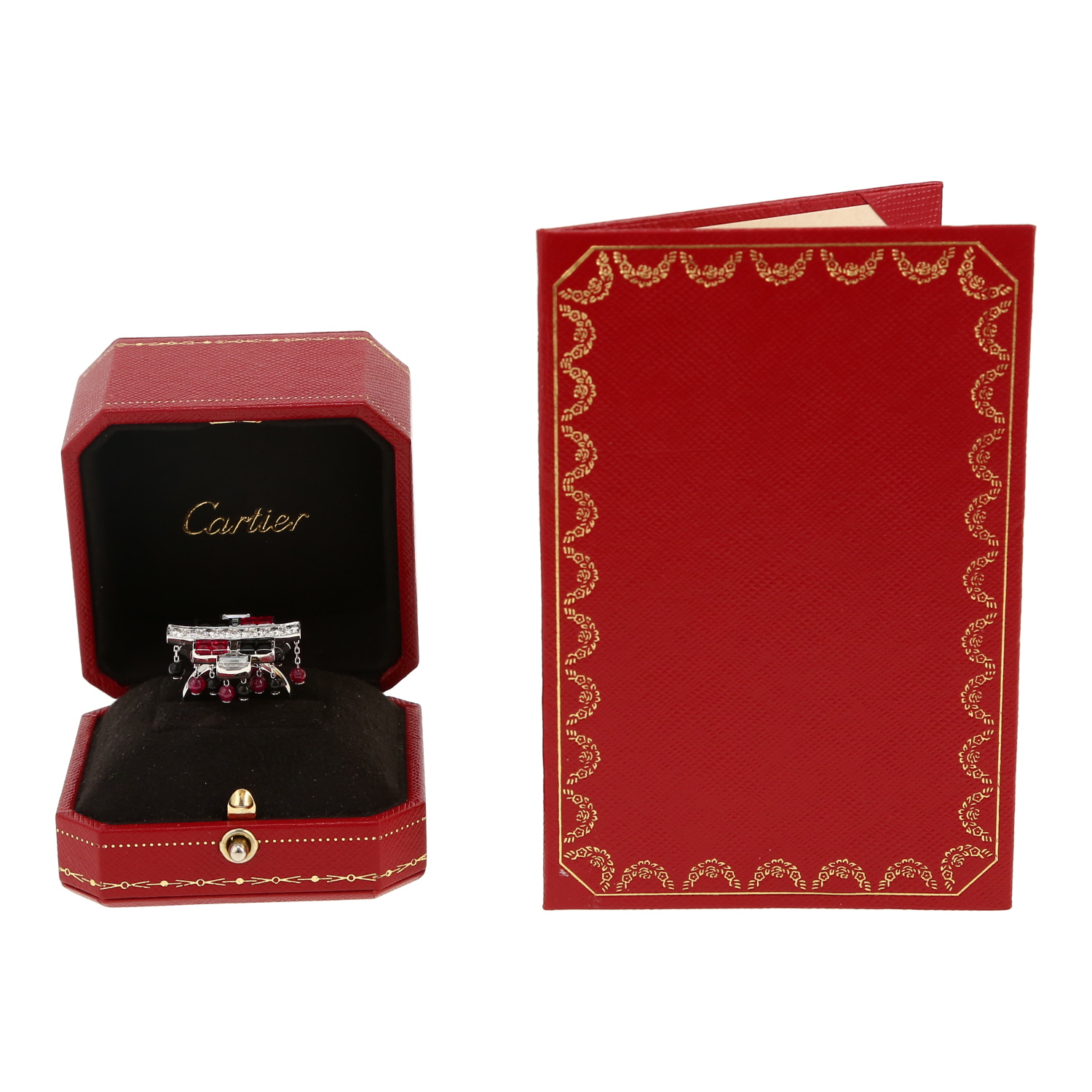 Cartier Le Baiser du Dragon ring in white gold, onyx, rubies and diamonds - Detail D2