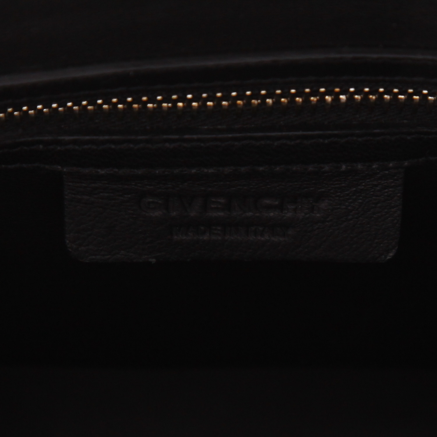 Bolso de mano Givenchy  Antigona modelo mediano  en avestruz color burdeos - Detail D2