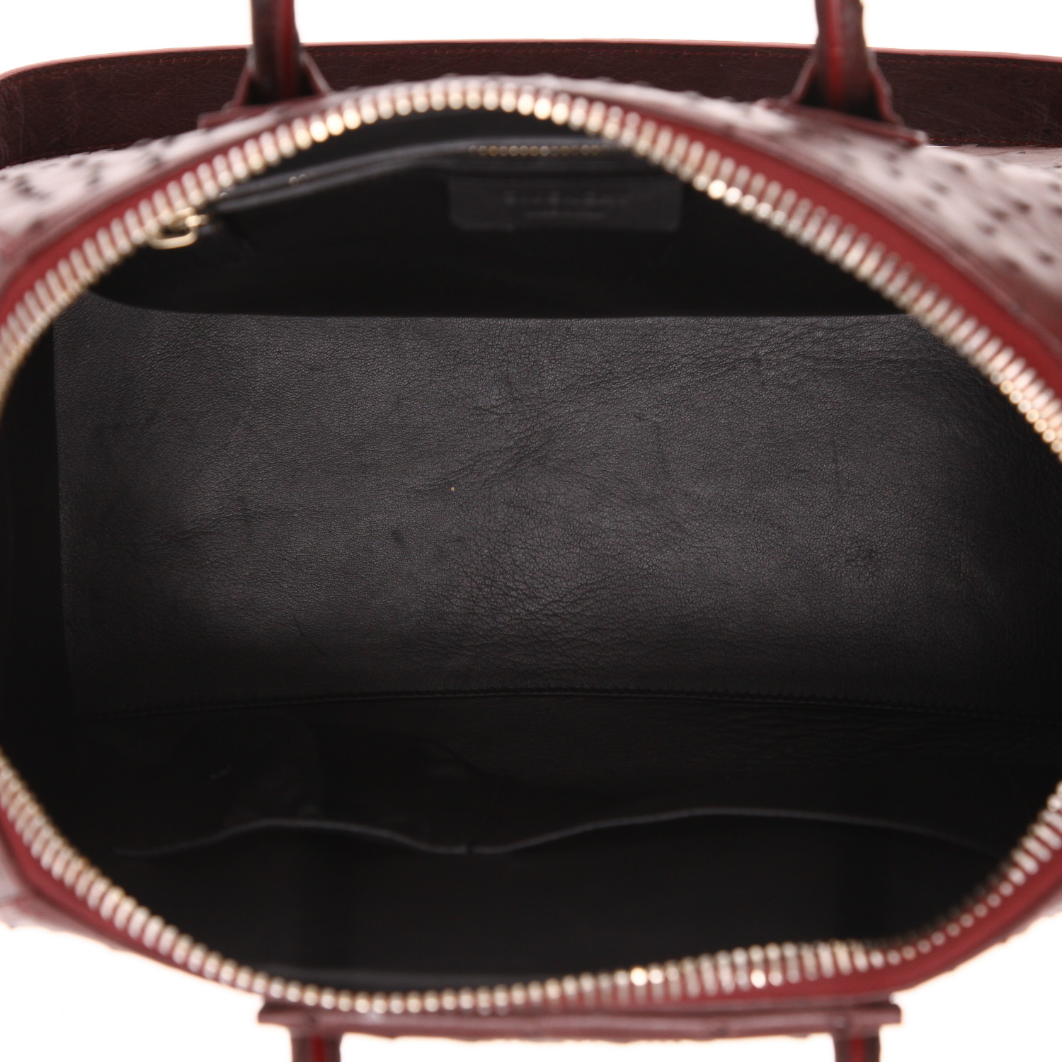 Bolso de mano Givenchy  Antigona modelo mediano  en avestruz color burdeos - Detail D3